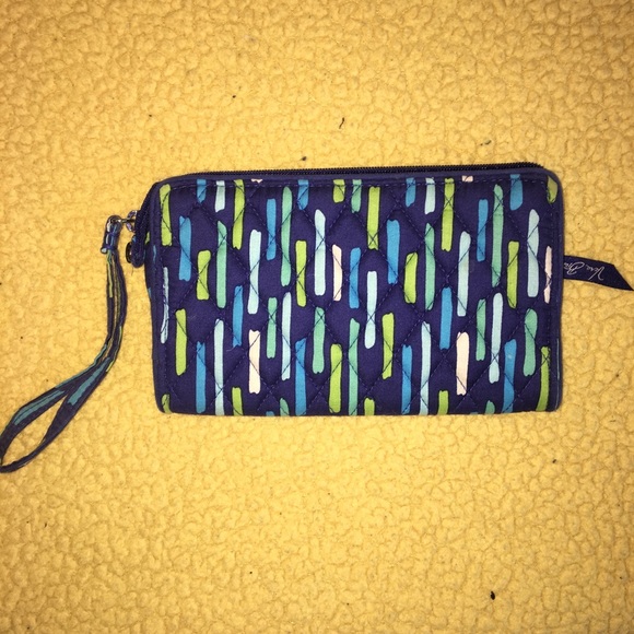 Vera Bradley Large Wristlet — Katalina Blues - Picture 3 of 4